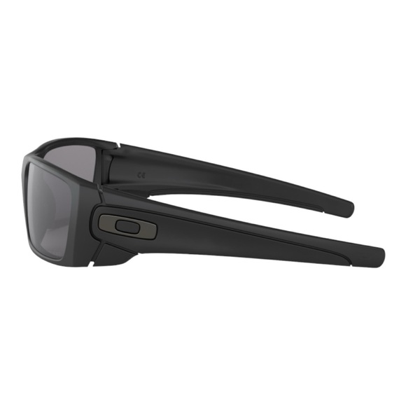➖OAKLEY➖ Mens Fuel Cell Black Sunglasses - Picture 2 of 3